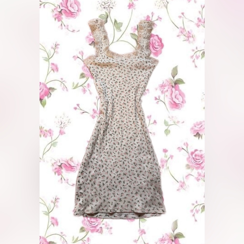 green&pink floral dress:)